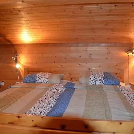 Domek alpejski Chalet Karin St. Niklaus